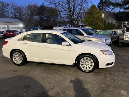 2011 Chrysler 200 LX
