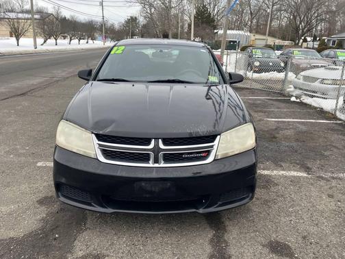 2012 Dodge Avenger SE