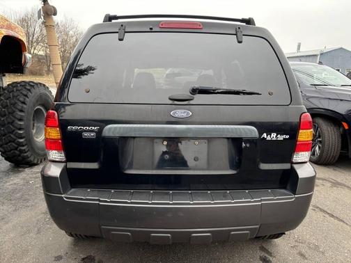 2005 Ford Escape XLT