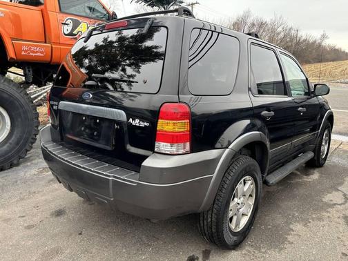 2005 Ford Escape XLT