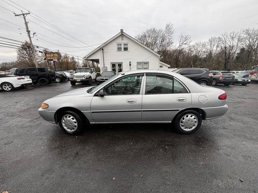 1999 Ford Escort LX 4dr Sedan