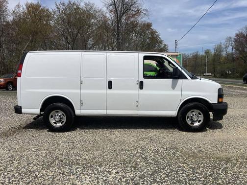 2020 Chevrolet Express 2500 RWD 2500 Regular Wheelbase WT