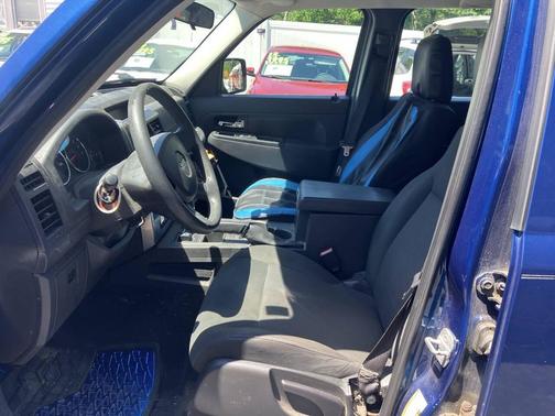 Deep Water Blue Pearlcoat 2009 Jeep Liberty Sport
