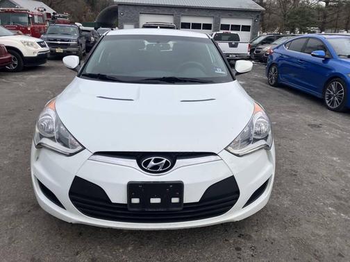2015 Hyundai Veloster Base