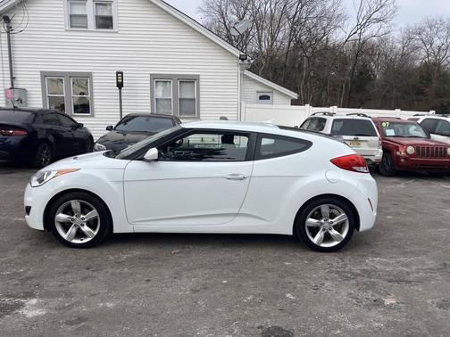 2015 Hyundai Veloster Base