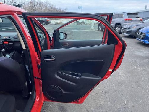 2011 Mazda Mazda2 Sport