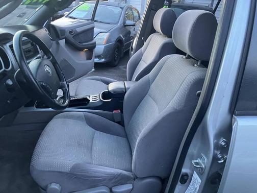 Silver 2005 Toyota 4Runner SR5