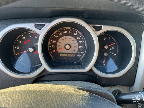 Silver 2005 Toyota 4Runner SR5