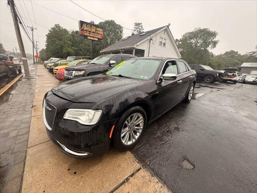 2016 Chrysler 300 S