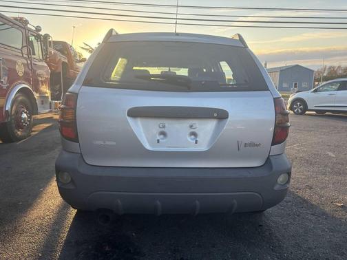 2005 Pontiac Vibe Base