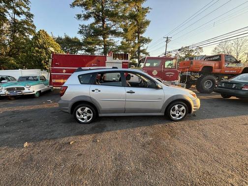 2005 Pontiac Vibe Base