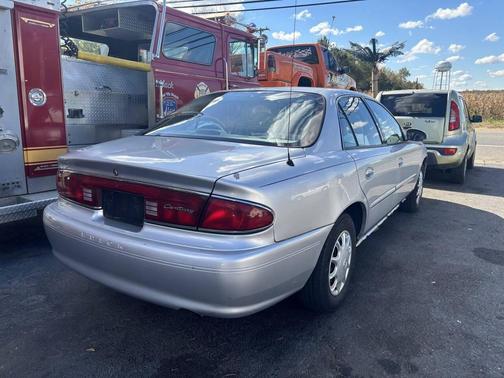 2005 Buick Century Standard 4dr Sedan