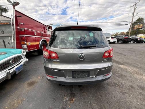 2011 Volkswagen Tiguan SEL