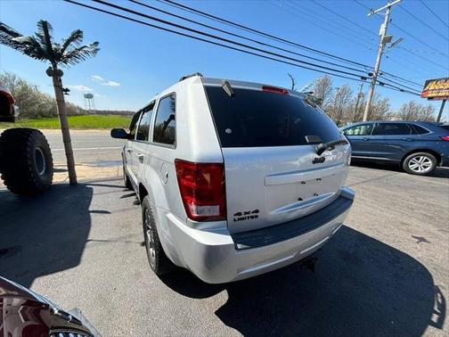 2006 Jeep Grand Cherokee Laredo