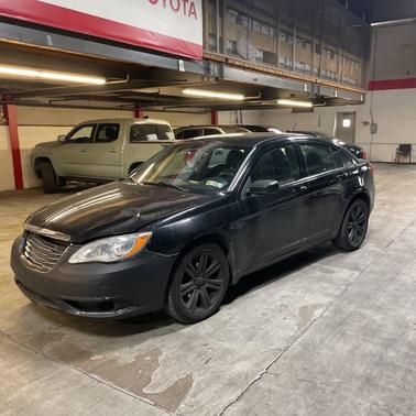 2013 Chrysler 200 LX