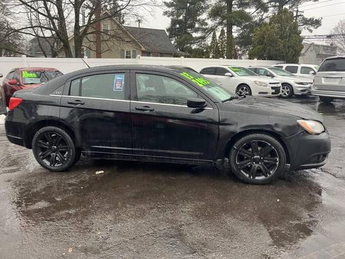 2013 Chrysler 200 LX