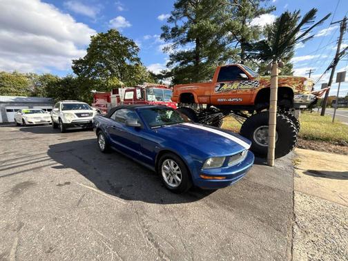 2006 Ford Mustang Base