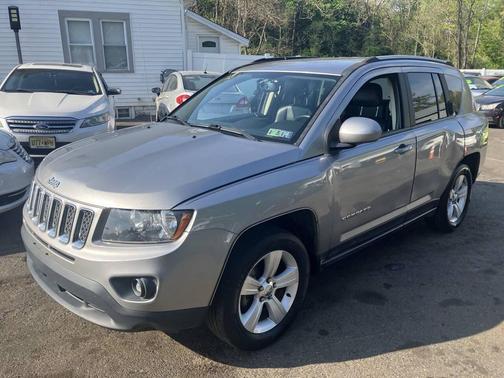 Billet Silver Metallic Clearcoat 2017 Jeep Compass Latitude