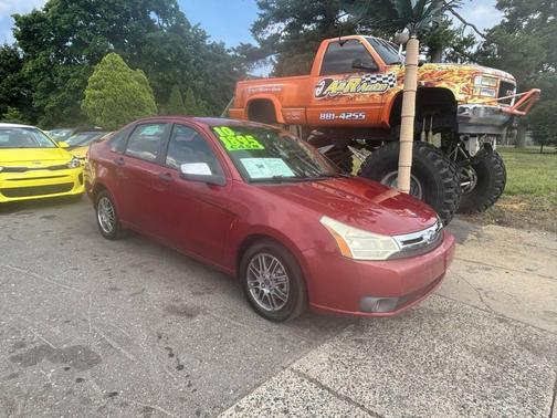 Sangria Red Metallic 2010 Ford Focus SE