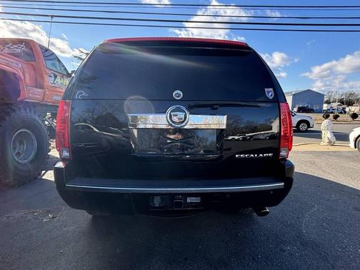 2008 Cadillac Escalade Base
