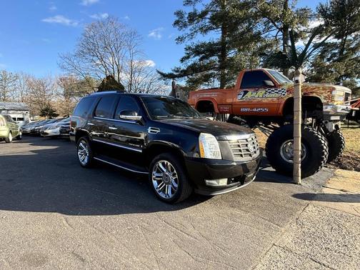 2008 Cadillac Escalade Base