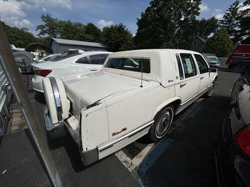 1992 Cadillac DeVille Base