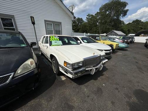 1992 Cadillac DeVille Base