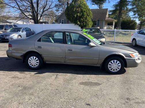 1999 Toyota Camry LE