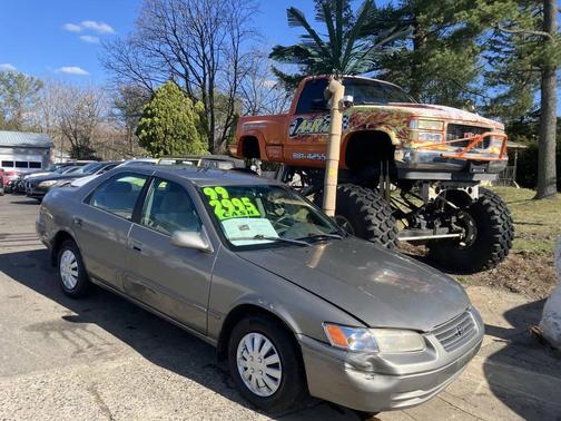 1999 Toyota Camry LE