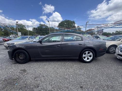 2013 Dodge Charger SE