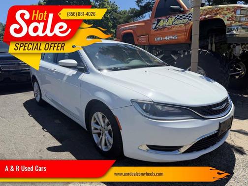 White 2015 Chrysler 200 Limited