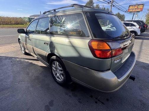 2003 Subaru Outback Base