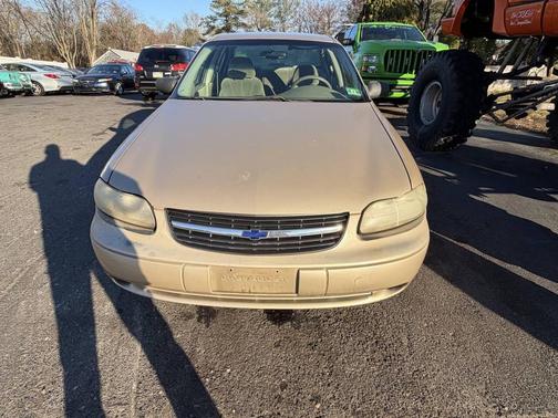 2001 Chevrolet Malibu Base