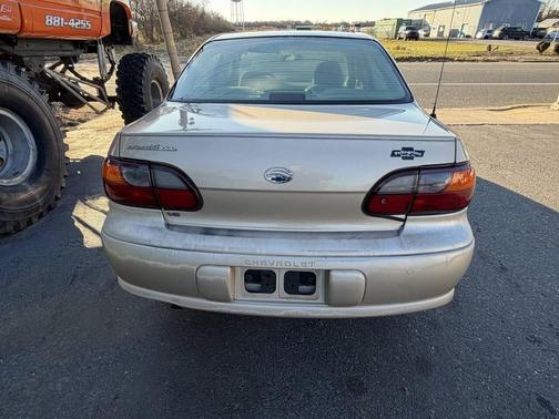2001 Chevrolet Malibu Base