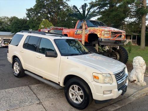 2010 Ford Explorer XLT