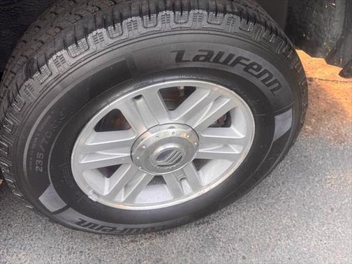 2005 Mercury Mountaineer Base