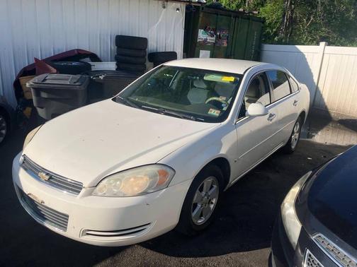 White 2007 Chevrolet Impala LT