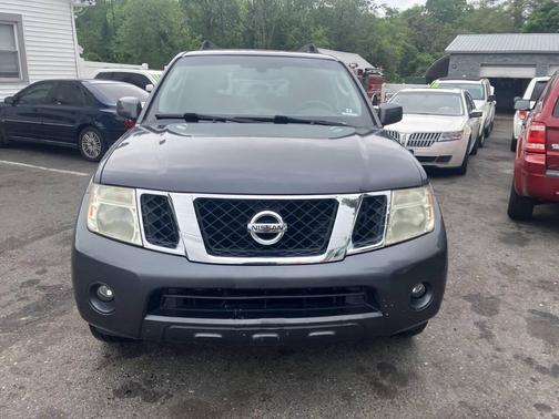 Dark Gray 2011 Nissan Pathfinder SV