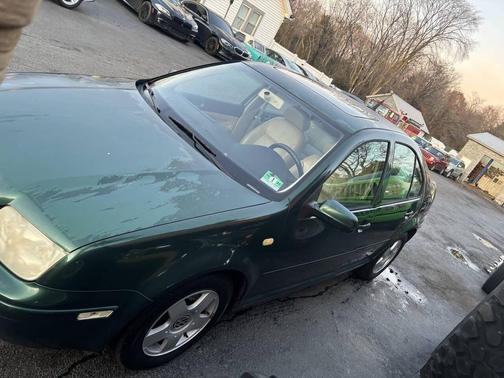 1999 Volkswagen Jetta New GL