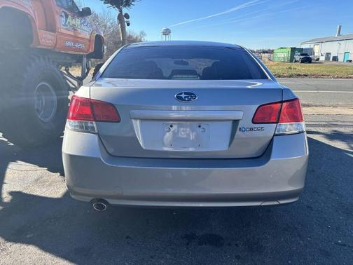 2011 Subaru Legacy Premium