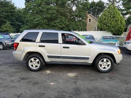 2005 Jeep Grand Cherokee Laredo