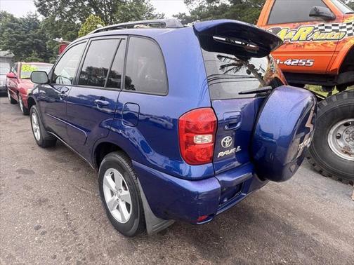 2005 Toyota RAV4 Base