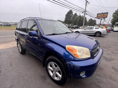 2005 Toyota RAV4 Base