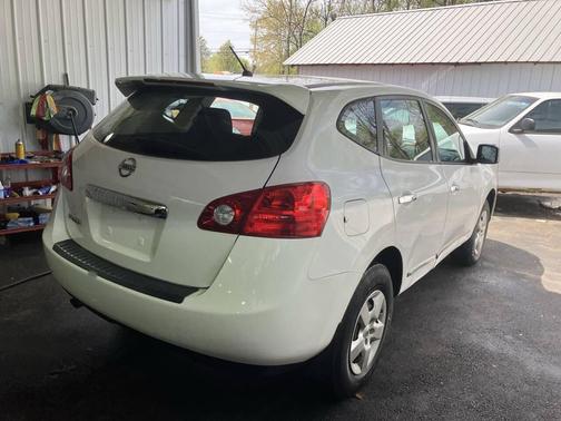 Pearl White 2012 Nissan Rogue S