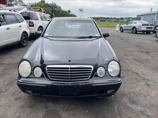2000 Mercedes-Benz E-Class E 320 4dr Sedan