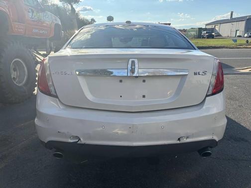 2009 Lincoln MKS Base