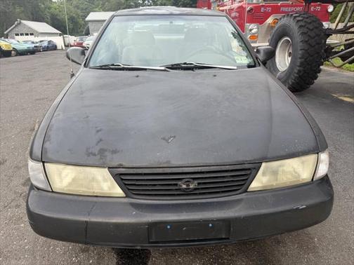 1997 Nissan Sentra XE