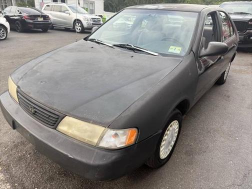 1997 Nissan Sentra XE