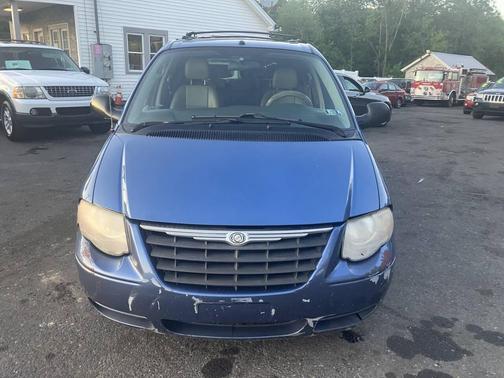 Blue 2007 Chrysler Town & Country Touring