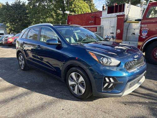 2022 Kia Niro LX